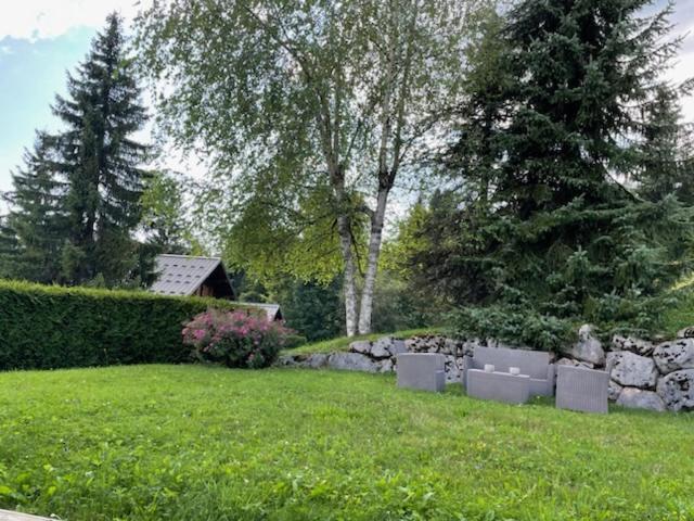 Chalet Camomille Les Gets Exterior photo